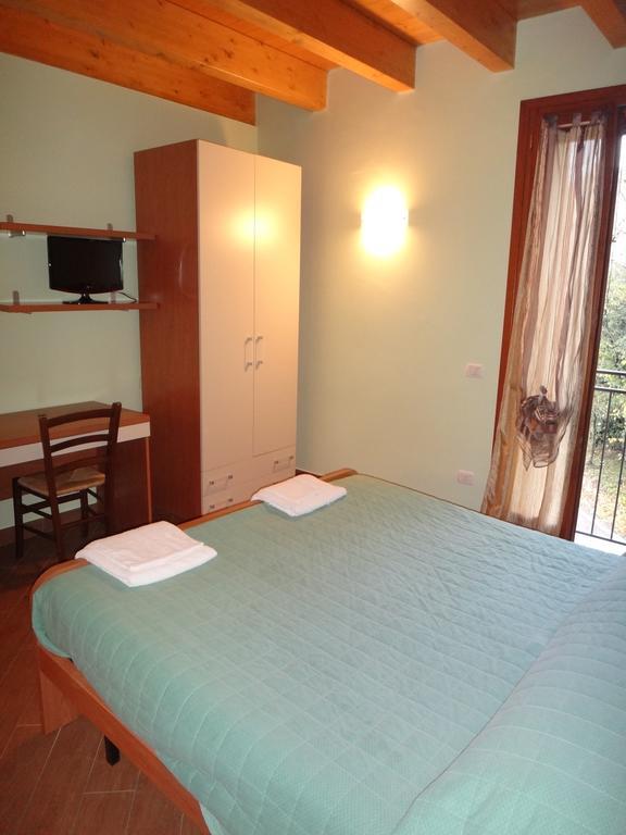 Agriturismo San Valentino Castellarano Room photo